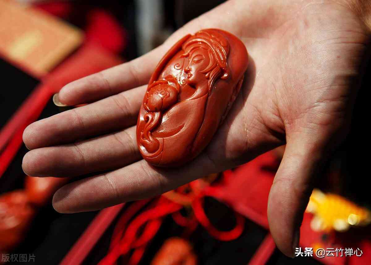 南紅瑪瑙怎么鑒別(南紅瑪瑙怎么鑒別視頻)