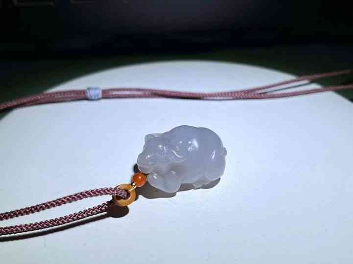 和田玉吊墜多少錢一個(正宗的和田玉吊墜多少錢一個小的)插圖6