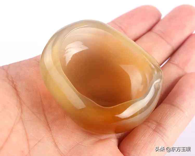 玉髓和玉的區(qū)別價(jià)格(玉髓和玉石的區(qū)別價(jià)格)插圖3