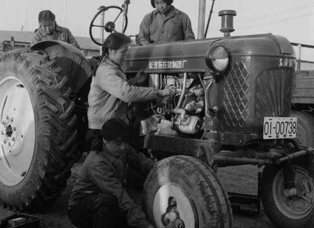 12克拉鉆戒多大(12克拉鉆戒多大尺寸)插圖3