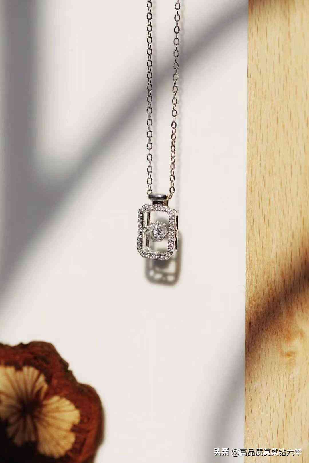 莫桑鉆石多少錢一克(莫桑鉆石多少錢一克拉)插圖3