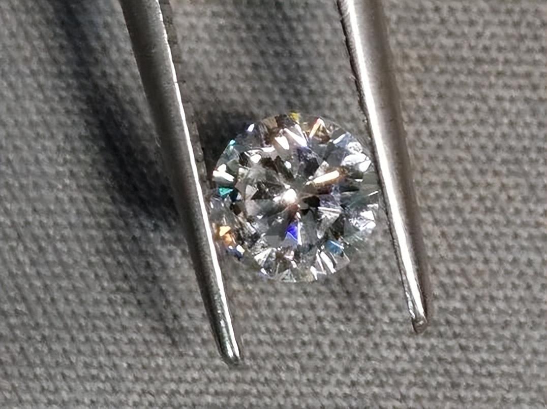 紅鋯石值錢嗎(紅鋯石值錢嗎知乎)插圖11