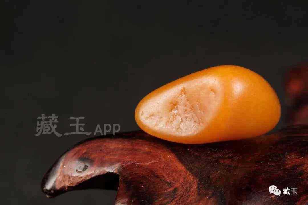 真正的和田黃玉籽料(真正的和田黃玉籽料的皮色)插圖2