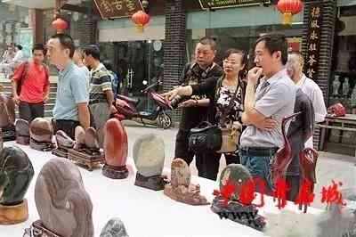 中國(guó)哪里可以撿到翡翠原石(中國(guó)哪里可以撿到翡翠原石的地方)插圖1