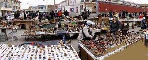 中國(guó)哪里可以撿到翡翠原石(中國(guó)哪里可以撿到翡翠原石的地方)插圖6