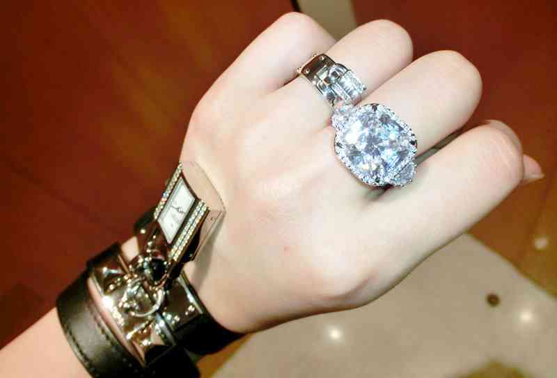 5克拉鉆石的價格(5克拉鉆石的價格是多少)