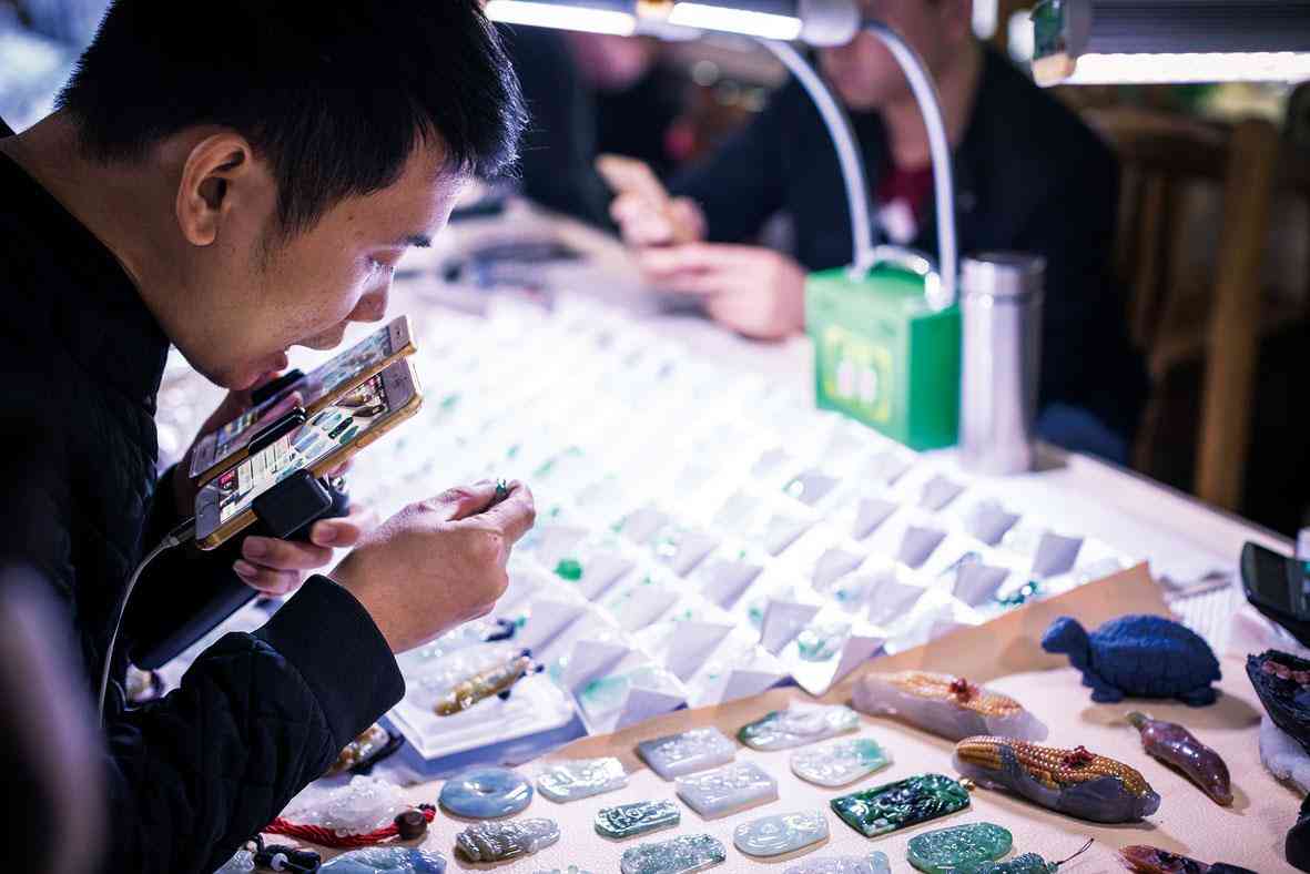 翡翠想賣掉到哪里賣(翡翠想賣掉到哪里賣比較好)插圖2