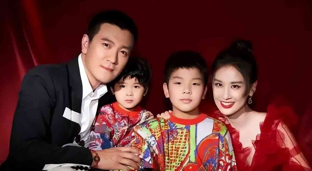 真的珍珠手鏈多少錢(qián)一串(真的珍珠手鏈多少錢(qián)一串圖片)