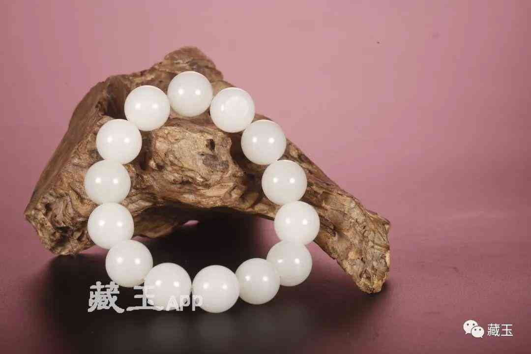 正宗和田玉手鐲價格是多少(正宗和田玉手鐲價格是多少錢一克)插圖23