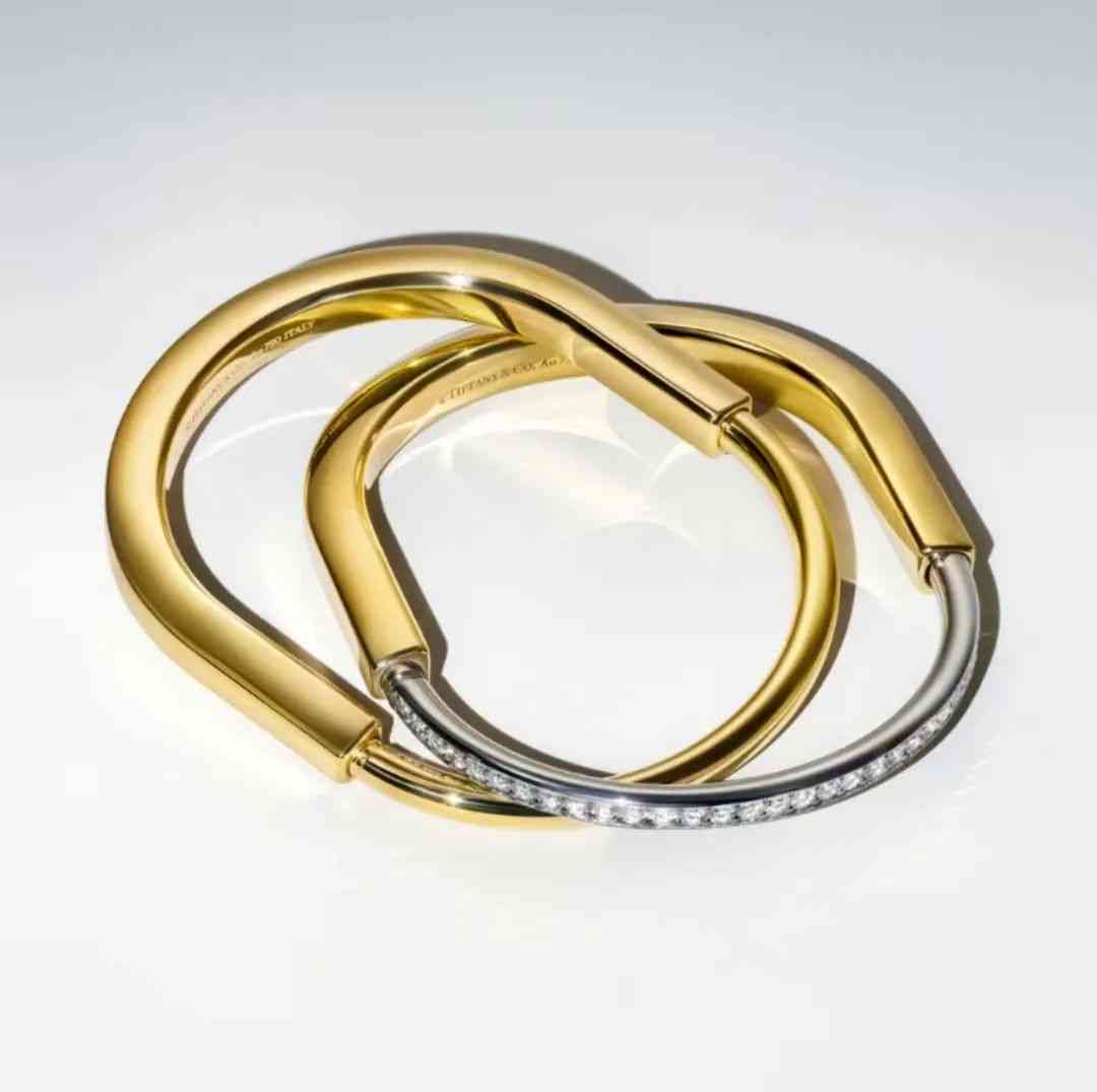 提夫尼蒂芙尼項(xiàng)鏈蒂芙尼(提夫尼和蒂芙尼是一個(gè)牌子嗎)插圖1