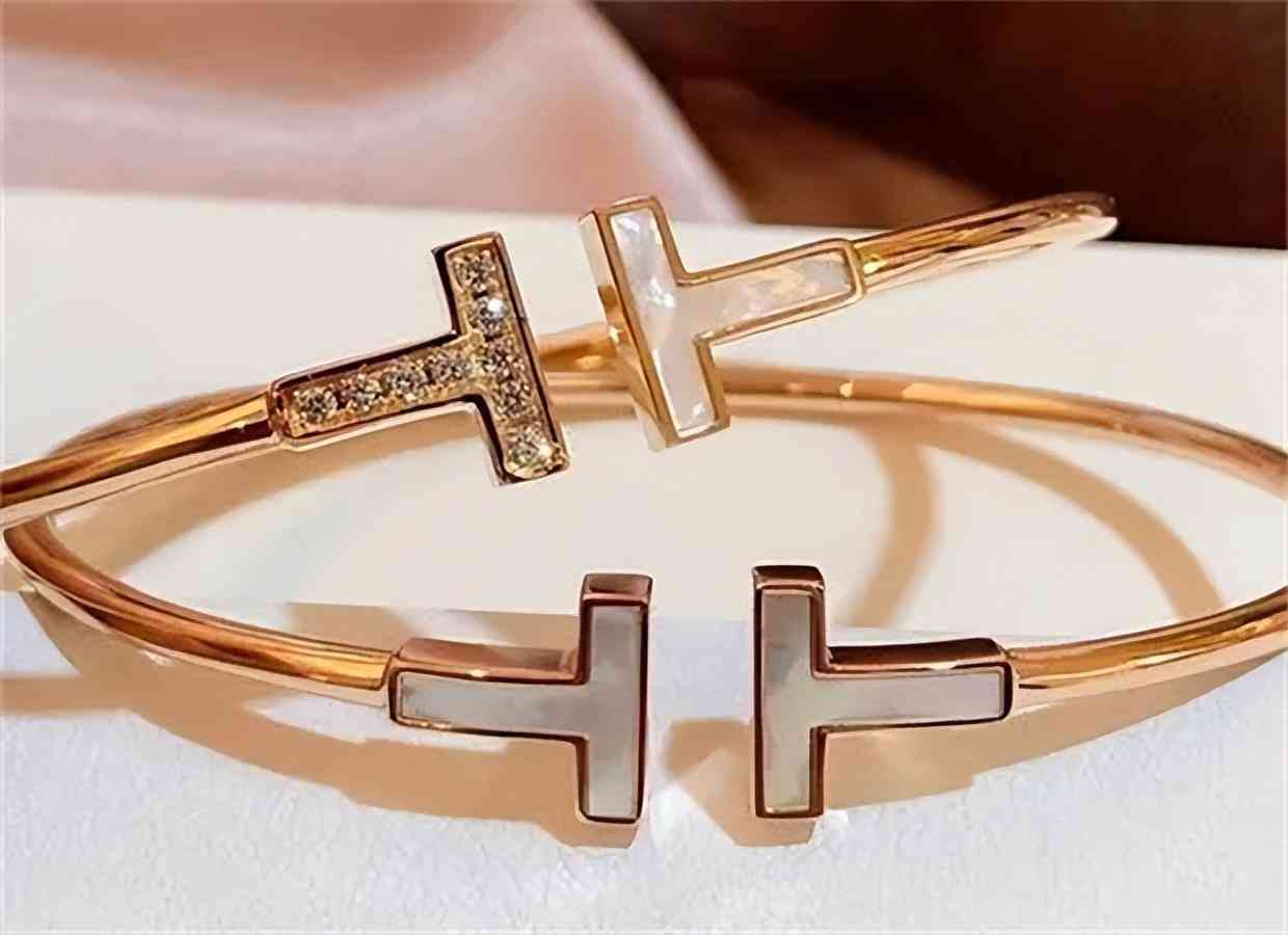 蒂芙尼手鐲回收價格(蒂芙尼手鐲回收價格表)