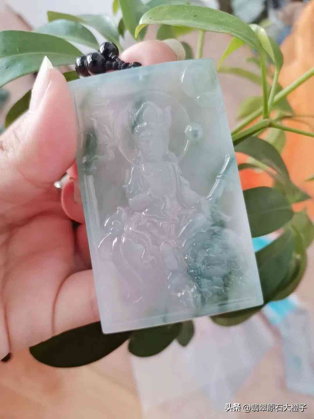 翡翠的寓意和象征(翡翠豆子的寓意和象征意義)插圖1