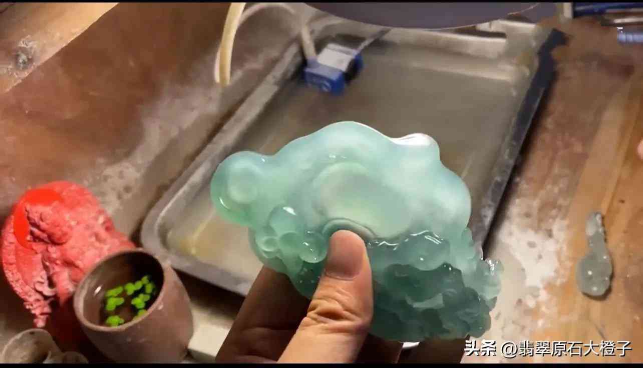 翡翠的寓意和象征(翡翠豆子的寓意和象征意義)插圖5