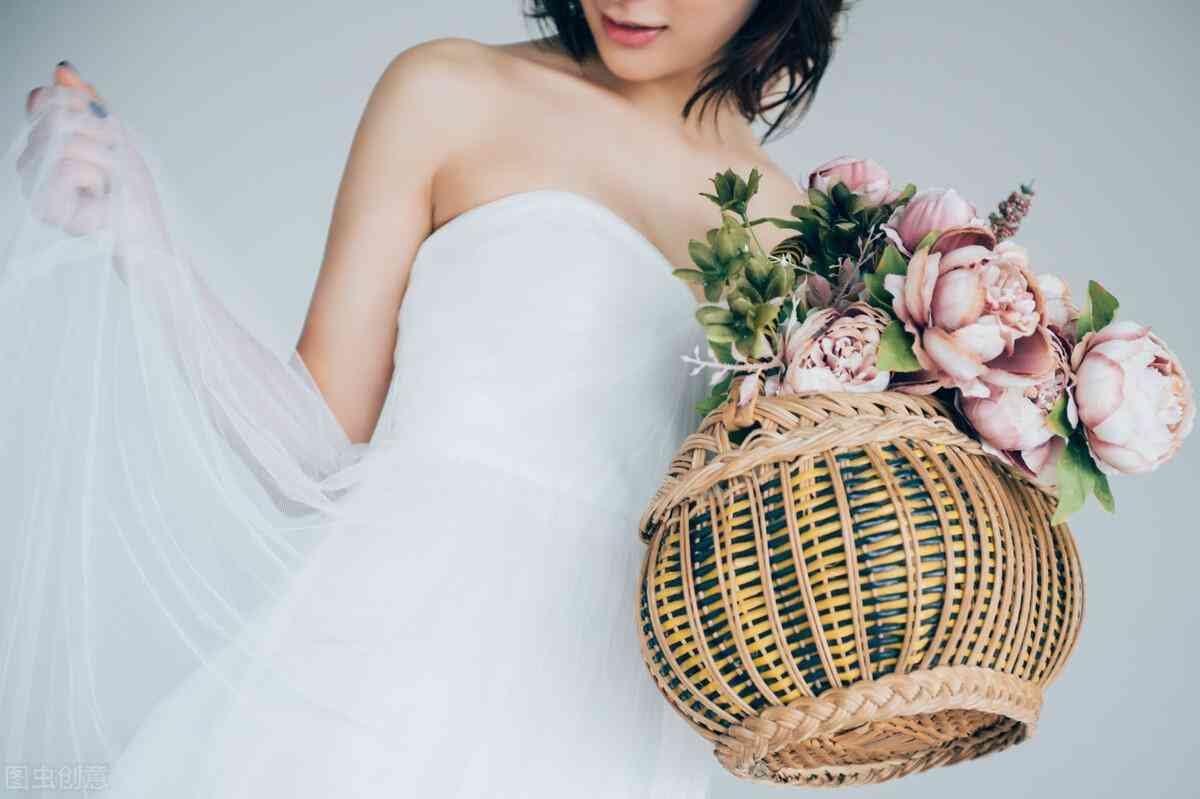 結(jié)婚戒指的寓意和象征(結(jié)婚戒指的寓意和象征風(fēng)水)插圖3