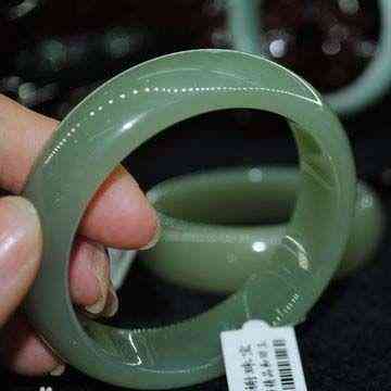 瑪瑙玉手鐲的價格(瑪瑙玉手鐲的價格是多少)插圖9