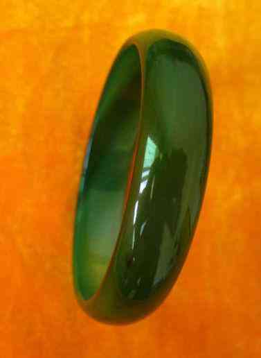 瑪瑙玉手鐲的價格(瑪瑙玉手鐲的價格是多少)插圖13