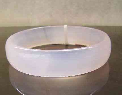 瑪瑙玉手鐲的價格(瑪瑙玉手鐲的價格是多少)插圖18