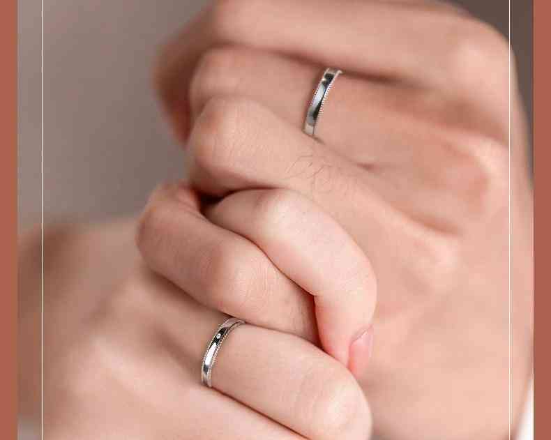 鉆戒戴左手還是右手(鉆戒戴左手還是右手招財(cái))