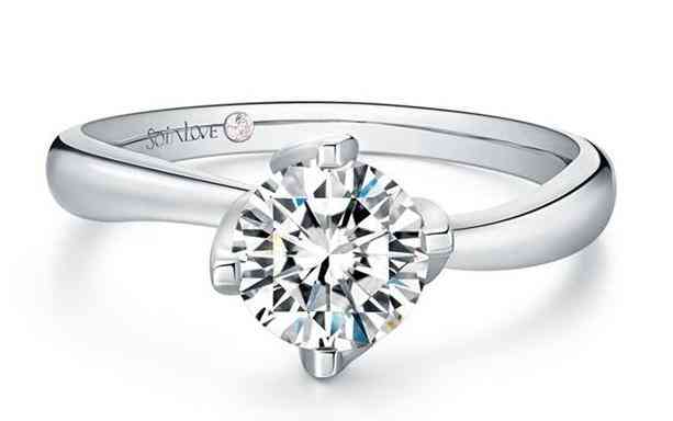 一克拉的戒指一般多少錢(一克拉的戒指一般多少錢啊)