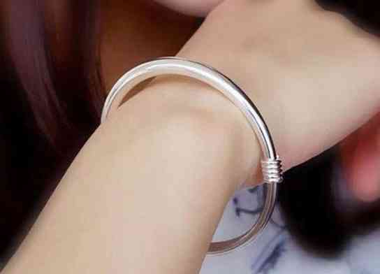 s925銀屬于什么檔次(s925銀屬于什么檔次多少錢一克)