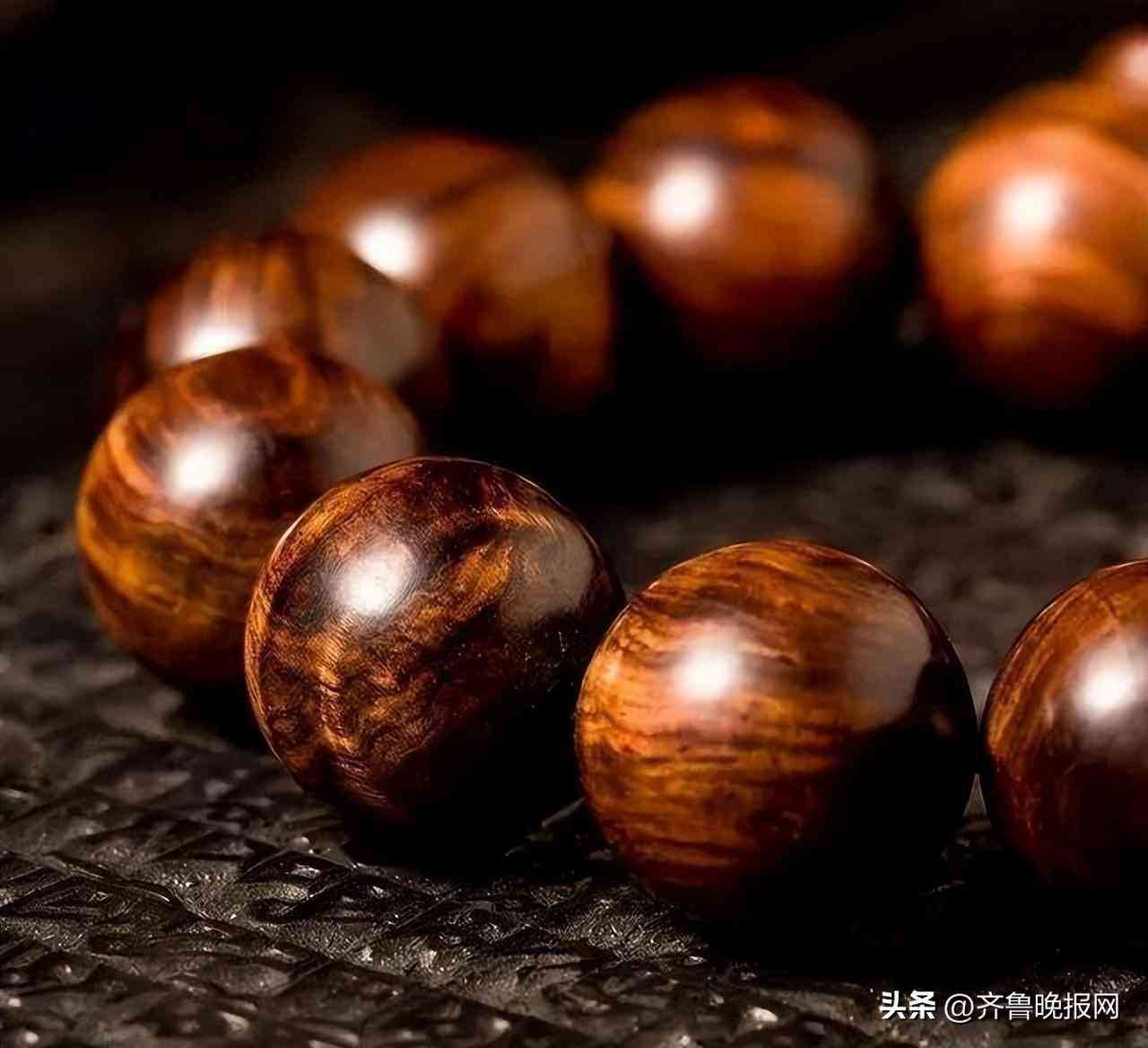 黃花梨手串的價格目前市場價多少(黃花梨手串怎么盤玩和保養(yǎng))