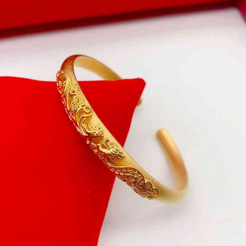 翡翠手鐲的寓意和象征(紫羅蘭翡翠手鐲的寓意和象征)