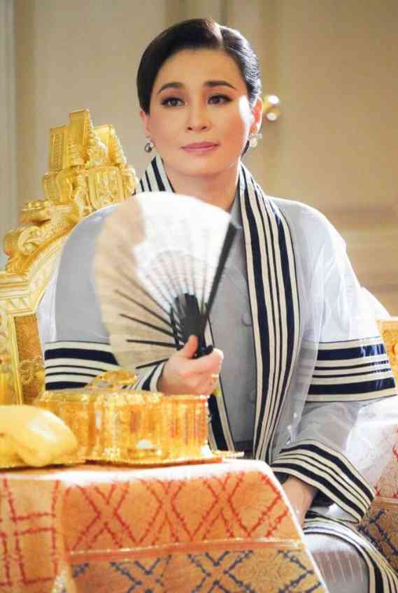 戴黑珍珠的含義(戴黑珍珠的含義是什么)