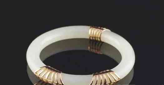 玉鐲的保養(yǎng)方法(玉鐲的保養(yǎng)方法視頻教程)