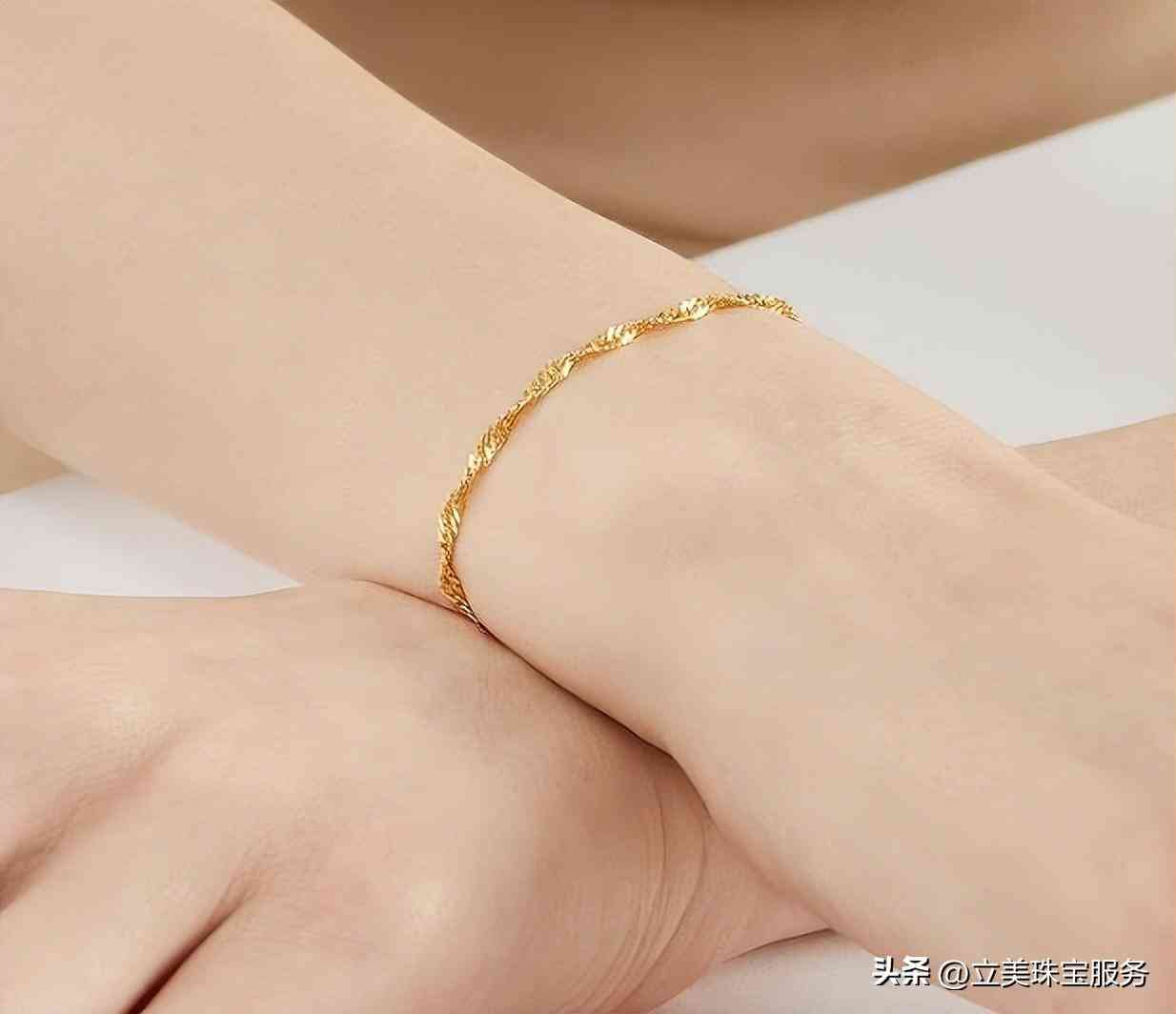 現(xiàn)在黃金價(jià)格999多少一克(現(xiàn)在黃金價(jià)格999多少一克回收)