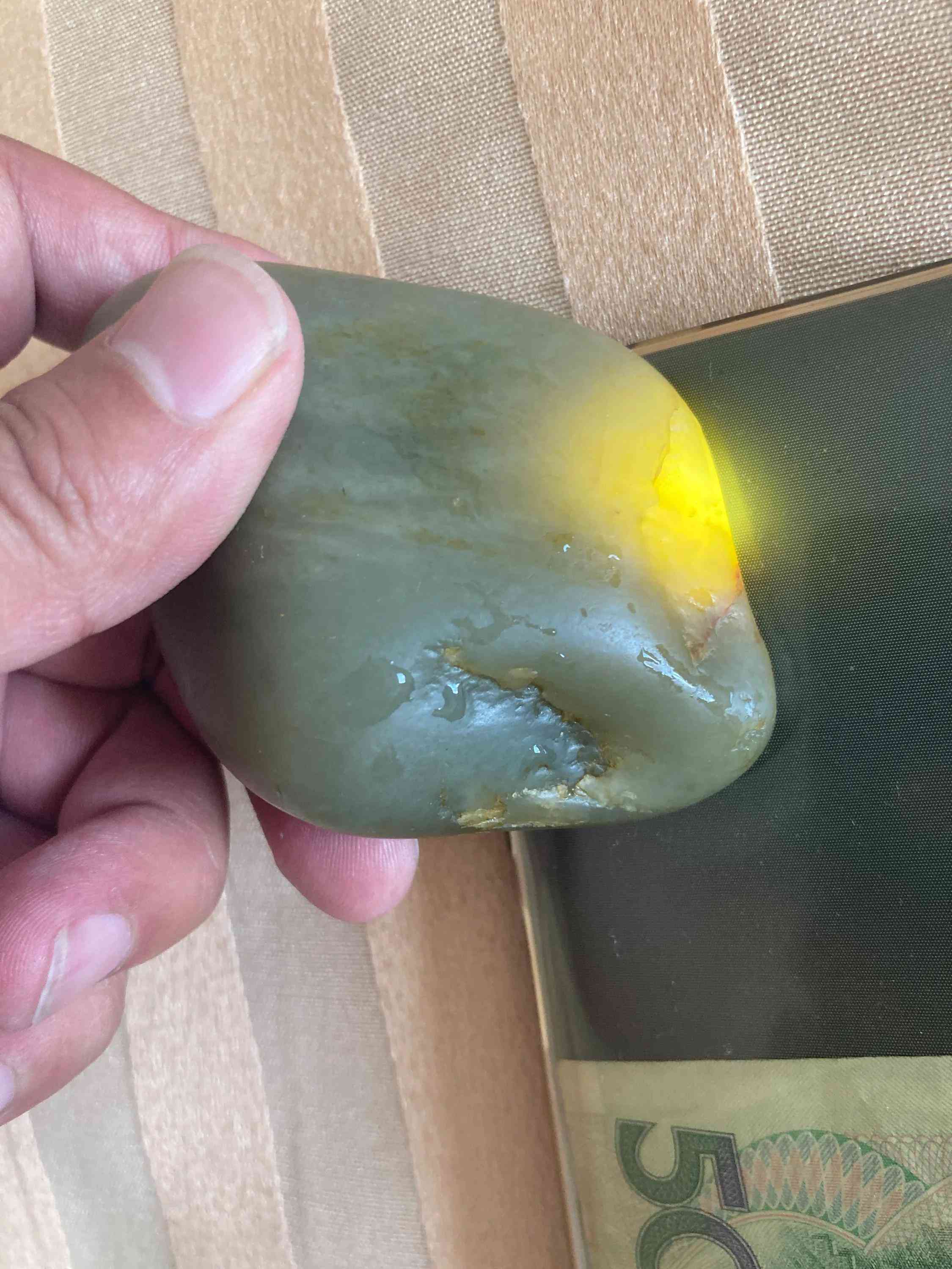 本人私下收購和田玉原石(本人私下收購和田玉原石違法嗎)