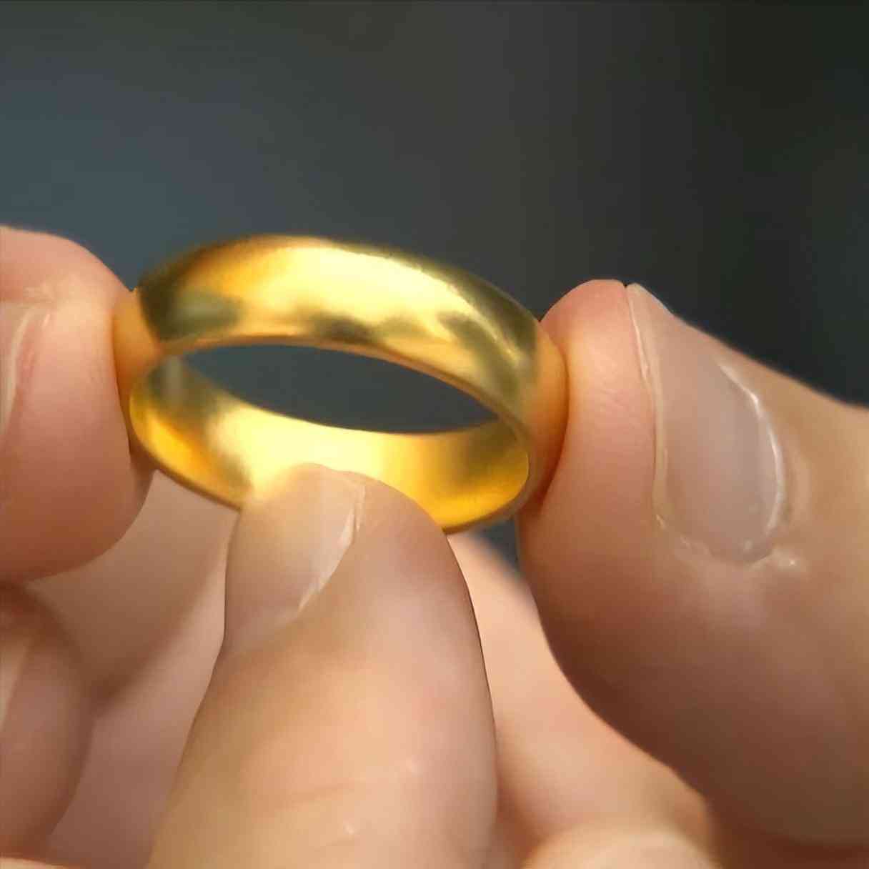 老鳳祥的黃金怎么樣好不好(老鳳祥的黃金為什么比較貴)