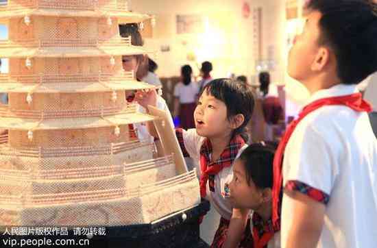 海水珍珠項(xiàng)鏈(海水珍珠項(xiàng)鏈能戴著洗澡嗎)