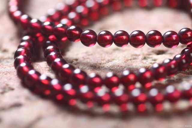 誕生石和生辰石區(qū)別(誕生石和生辰石區(qū)別是什么)