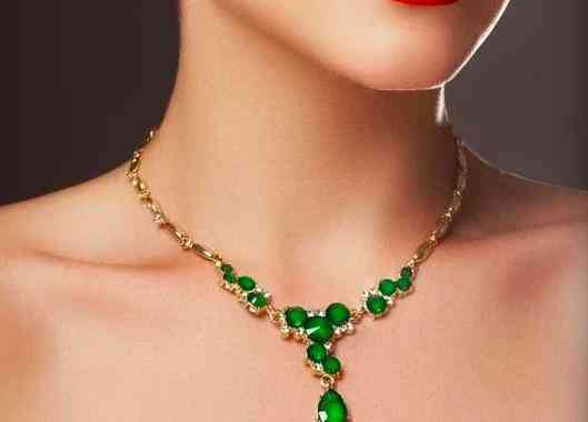 新玉對(duì)主人很挑的表現(xiàn)(玉和人有緣的征兆)