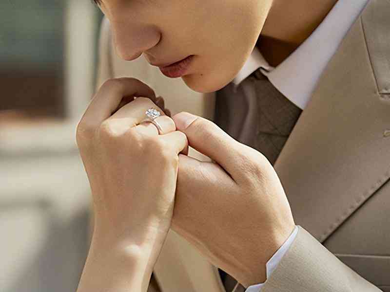 訂婚戒指推薦(訂婚戒指推薦詞)