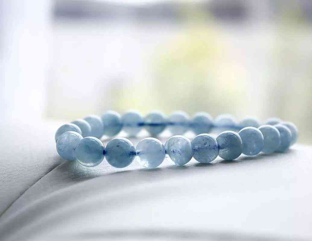 海藍寶最簡單的鑒別(海藍寶最簡單的鑒別紫光燈)