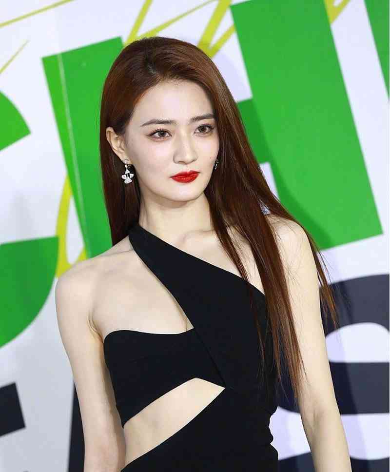 耳環(huán)搭配技巧口訣(耳環(huán)搭配技巧口訣大全)