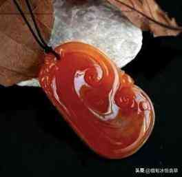 紅翡翠燒紅和天然的區(qū)別(紅翡翠燒紅和天然的區(qū)別是什么)