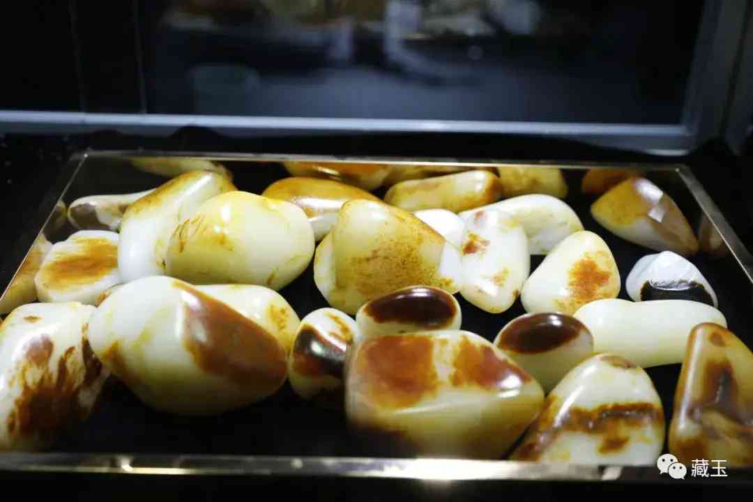 和田玉籽料的鑒別(和田玉籽料的鑒別視頻)