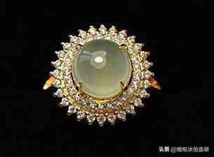 怎么辨別翡翠的真假(怎么辨別翡翠的真假簡單方法)