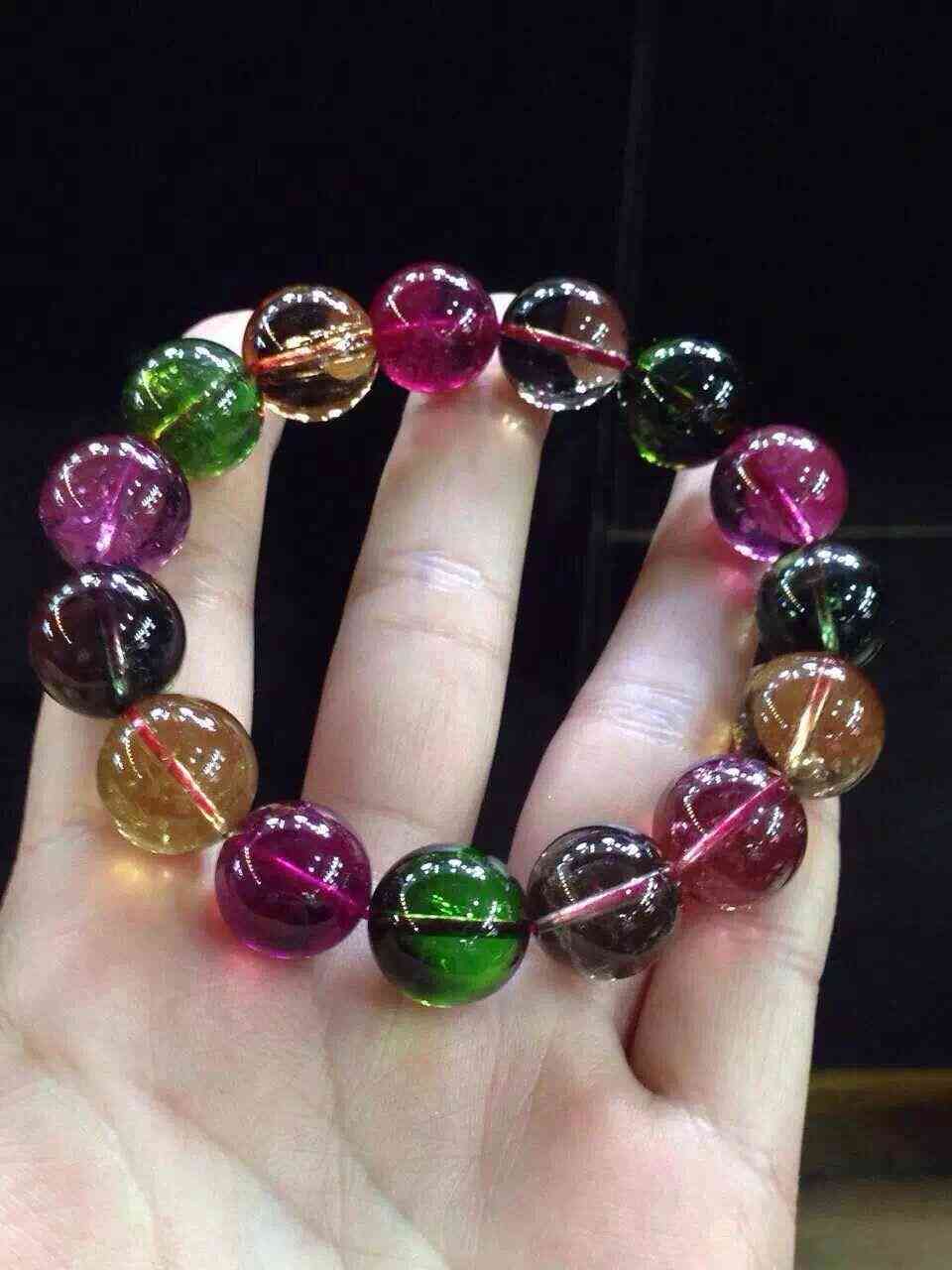 天然碧璽的功效與作用(天然碧璽的功效與作用禁忌)