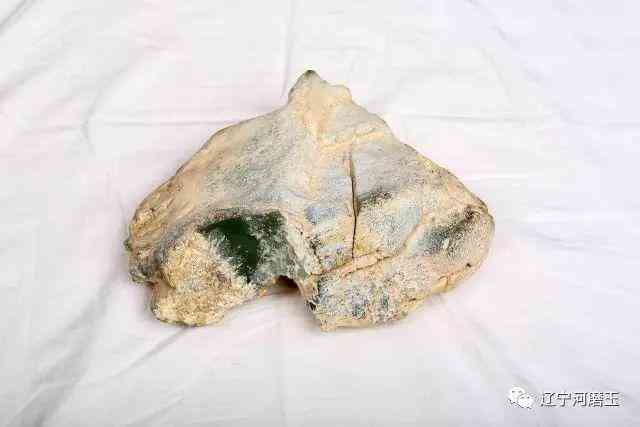 河磨玉有收藏價(jià)值嗎(黃白河磨玉有收藏價(jià)值嗎)