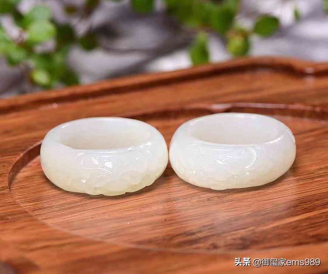 和田玉白玉和羊脂玉的區(qū)別(和田玉白玉和羊脂玉的區(qū)別手鐲)