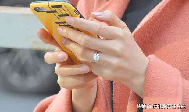 女生右手戒指戴法意義(女生右手戴戒指的戴法和意義)