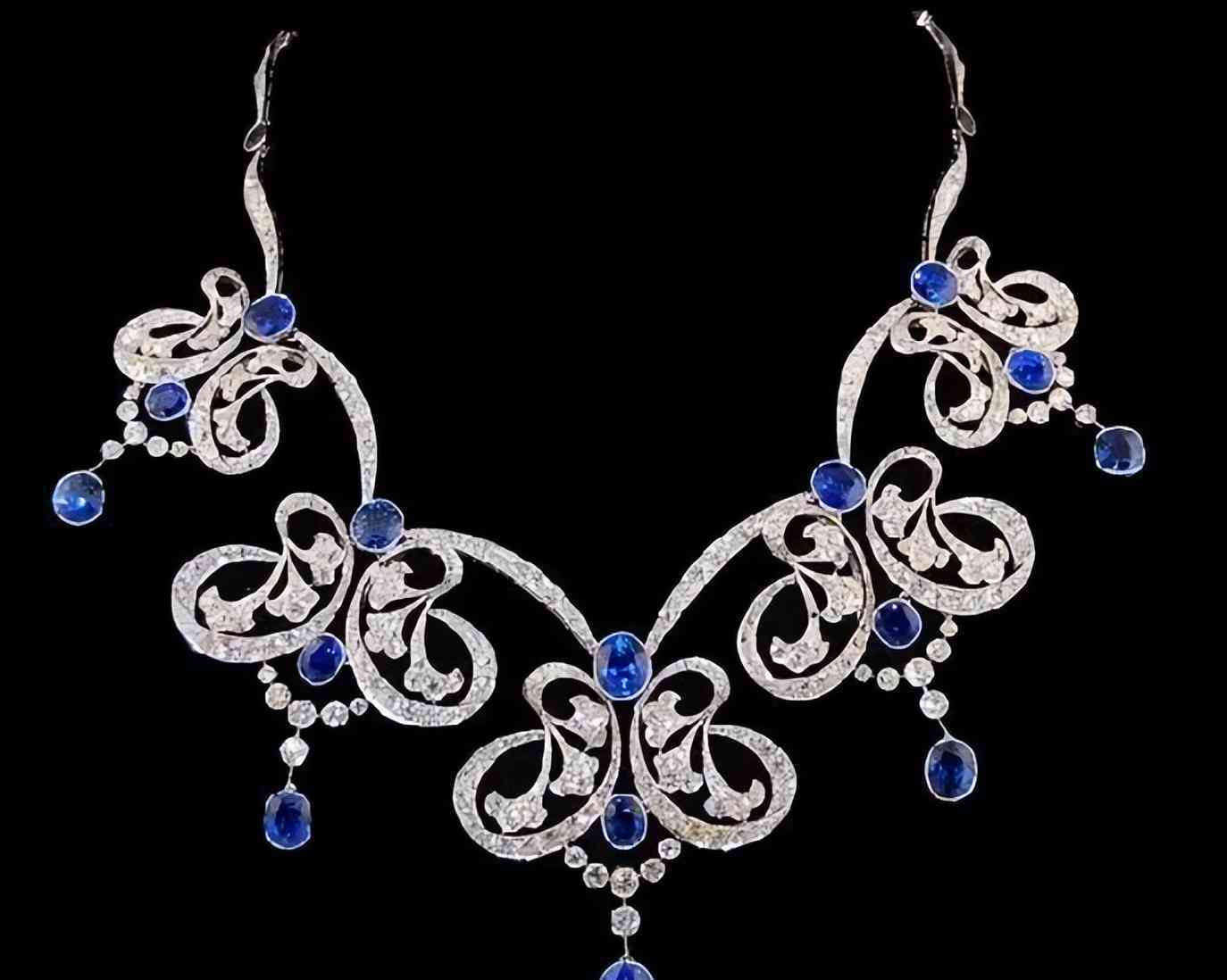 女士項(xiàng)鏈品牌(女士項(xiàng)鏈奢侈品牌排行榜)