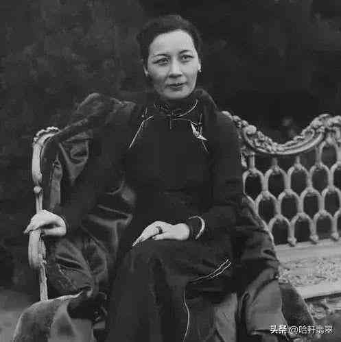 100多年的玉手鐲值錢嗎(100多年的玉手鐲值錢嗎知乎)