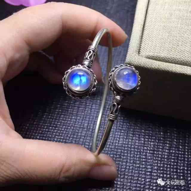 月光石戴了對愛情不好(月光石戴了對愛情不好嗎)