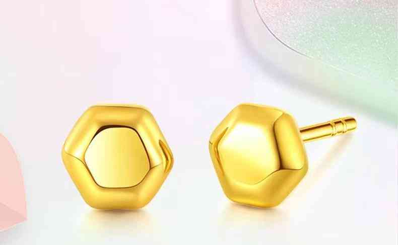 黃金耳釘什么款式好看(黃金耳釘什么款式好看年輕款)