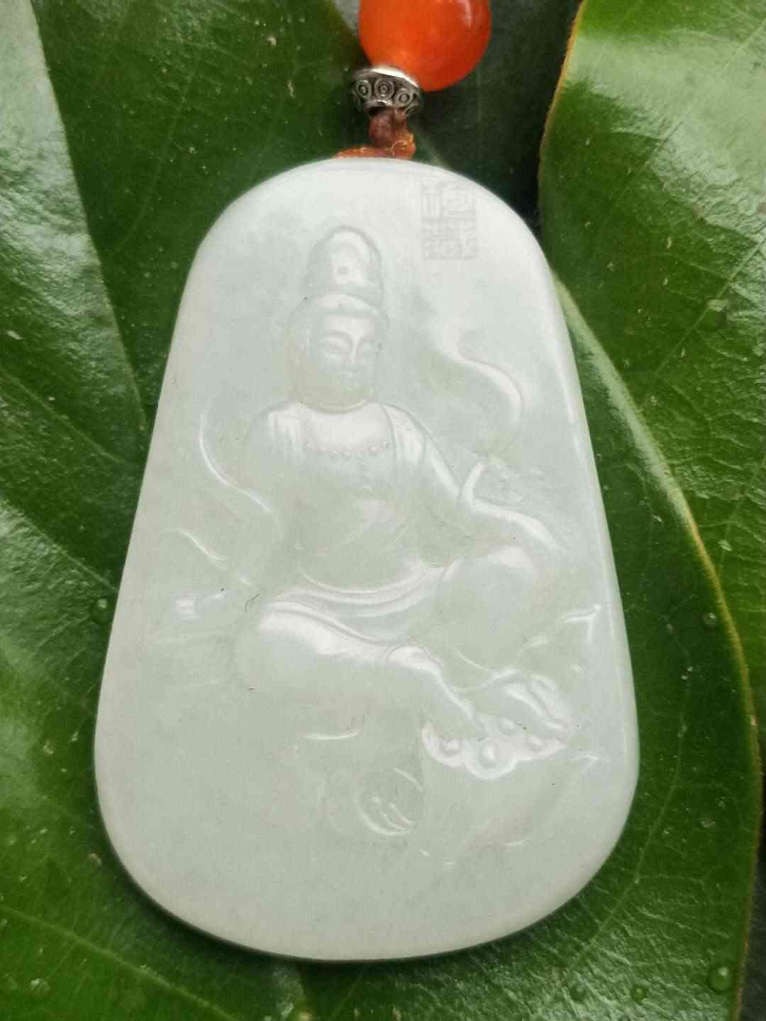 男士項鏈吊墜(男士項鏈吊墜鏈子多粗合適)