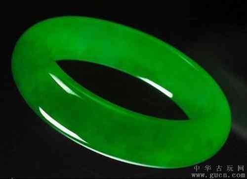 怎么辨別玉手鐲的檔次(怎么辨別玉手鐲的檔次高低)